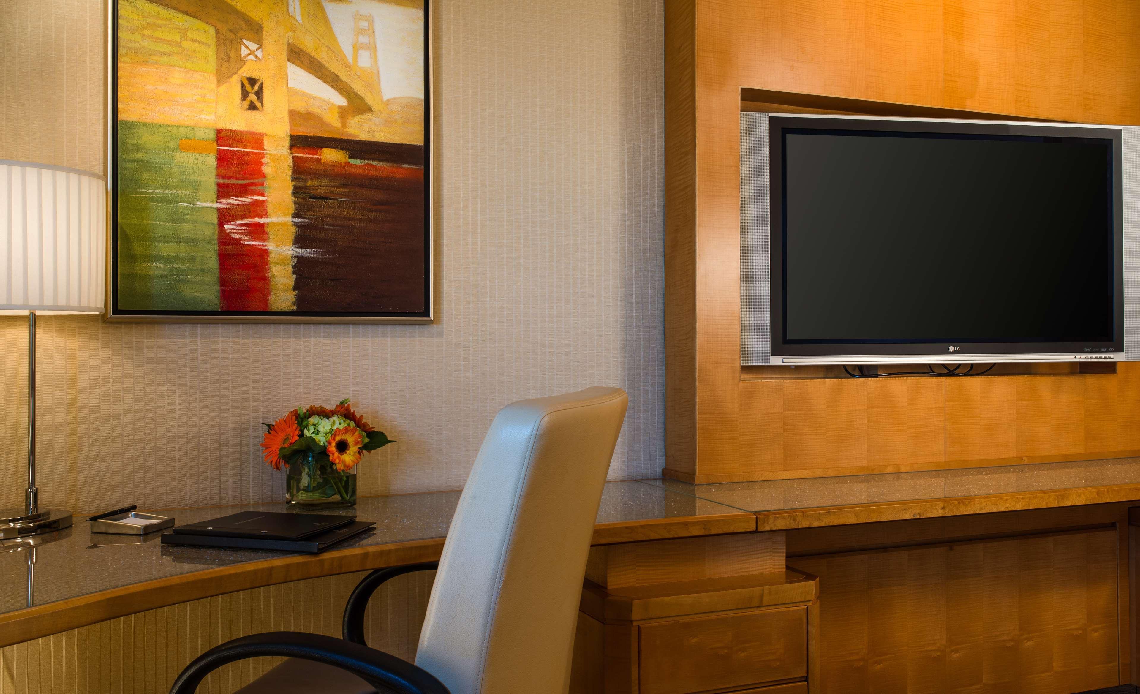 Hilton San Francisco Airport Bayfront - No Resort Fee Берлінгейм Екстер'єр фото