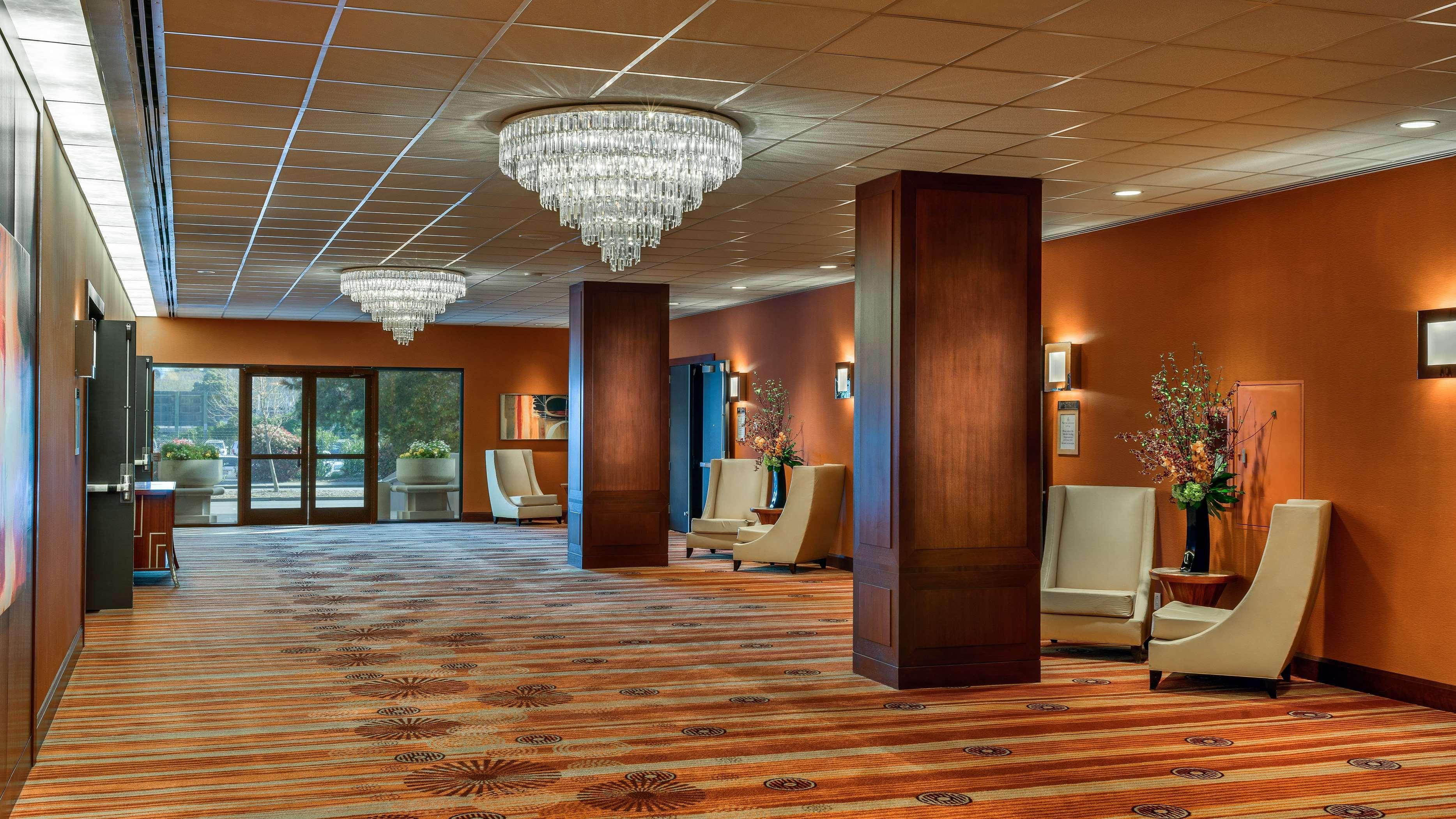 Hilton San Francisco Airport Bayfront - No Resort Fee Берлінгейм Екстер'єр фото