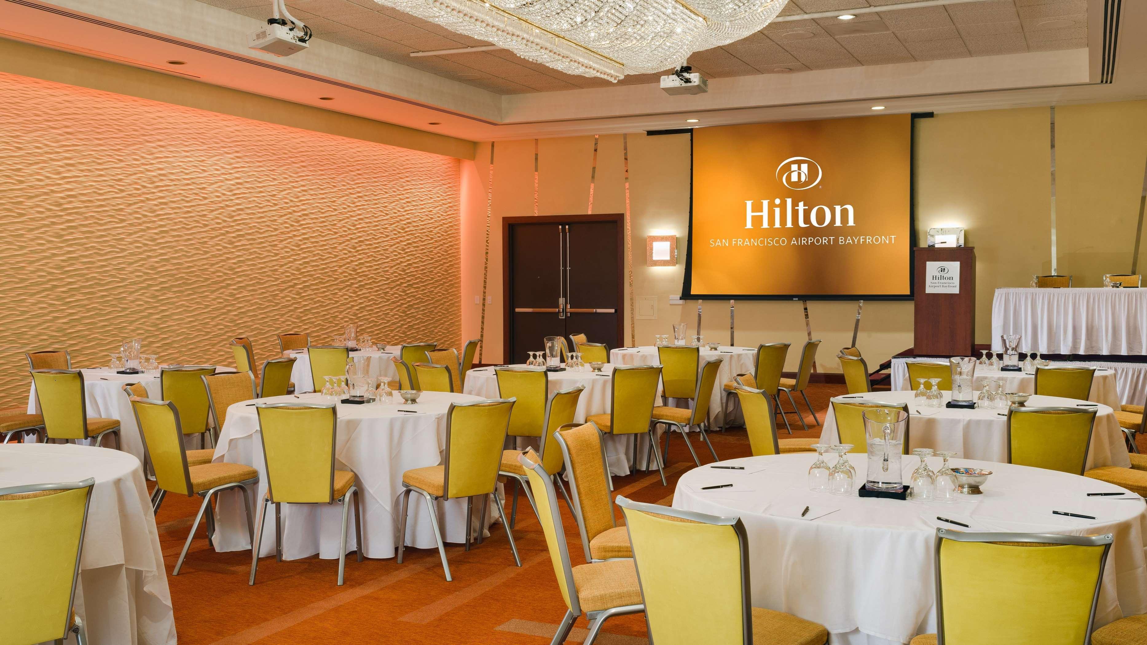 Hilton San Francisco Airport Bayfront - No Resort Fee Берлінгейм Екстер'єр фото