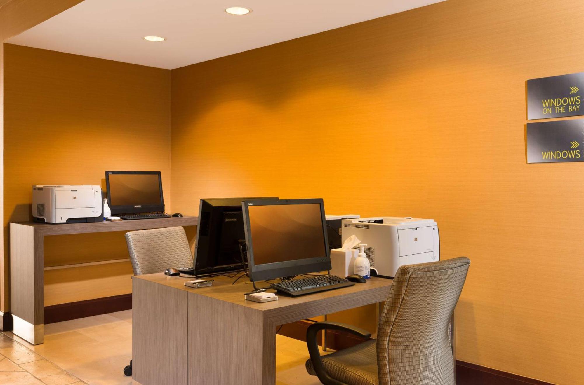 Hilton San Francisco Airport Bayfront - No Resort Fee Берлінгейм Екстер'єр фото