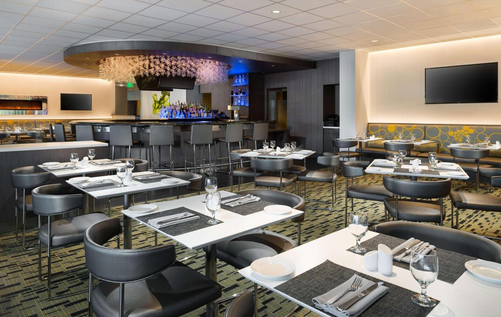 Hilton San Francisco Airport Bayfront - No Resort Fee Берлінгейм Екстер'єр фото